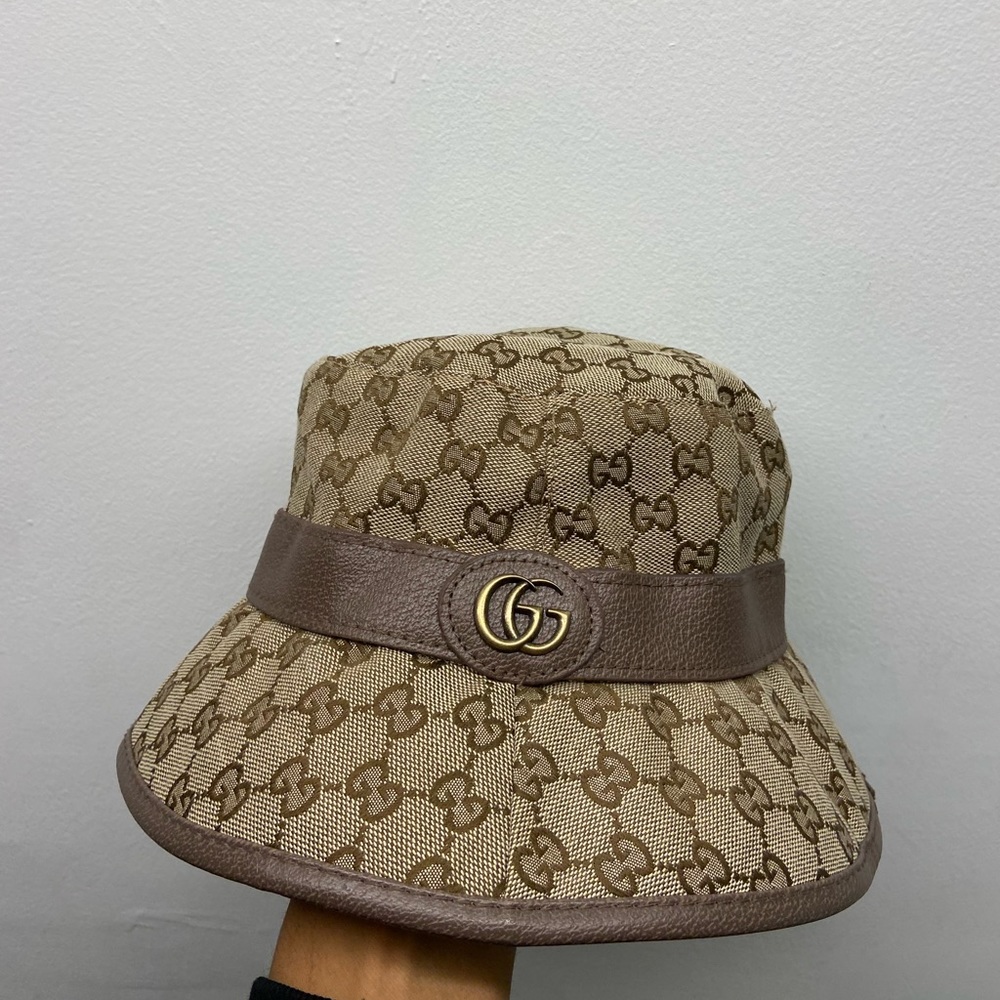 Authentic Gucci bucket hat.